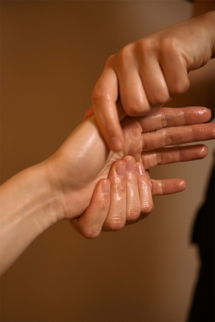 Oil massage therapy at Winidda Massage & Spa, Kathu Phuket